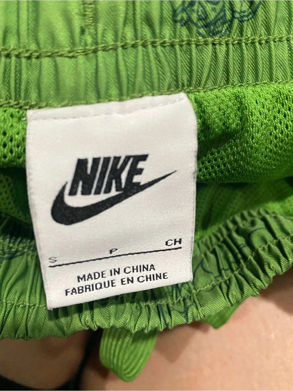 Nike Sportswear Sole Food Woven Flow Shorts Green DR9781-377 Size Small